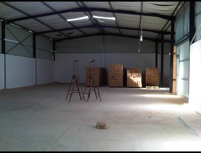 428M² FACTORY FOR SALE IN UVONGO